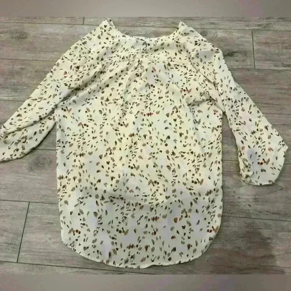 Lush cream blouse size medium - Picture 5 of 7